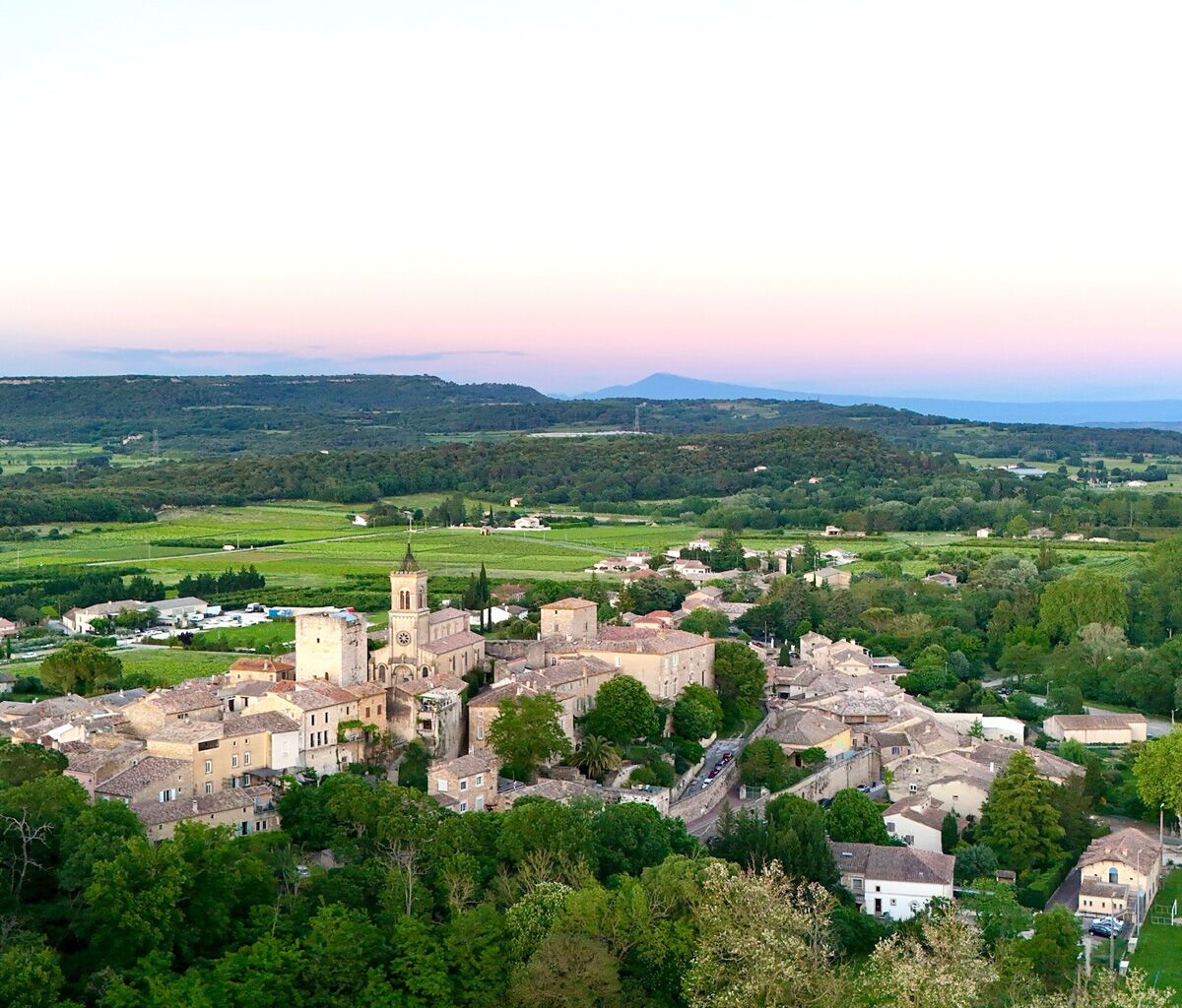Villages typiques du Gard, à découvrir parmi les villages alentour du domaine