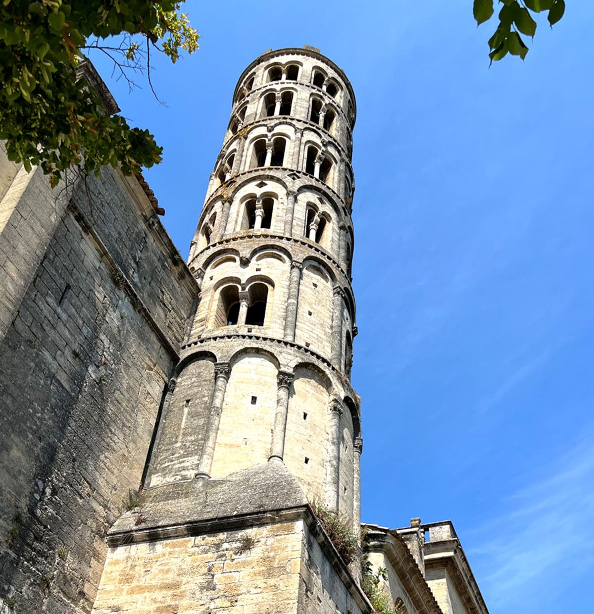 Vue du centre historique d’Uzès, ville d’art et d’histoire